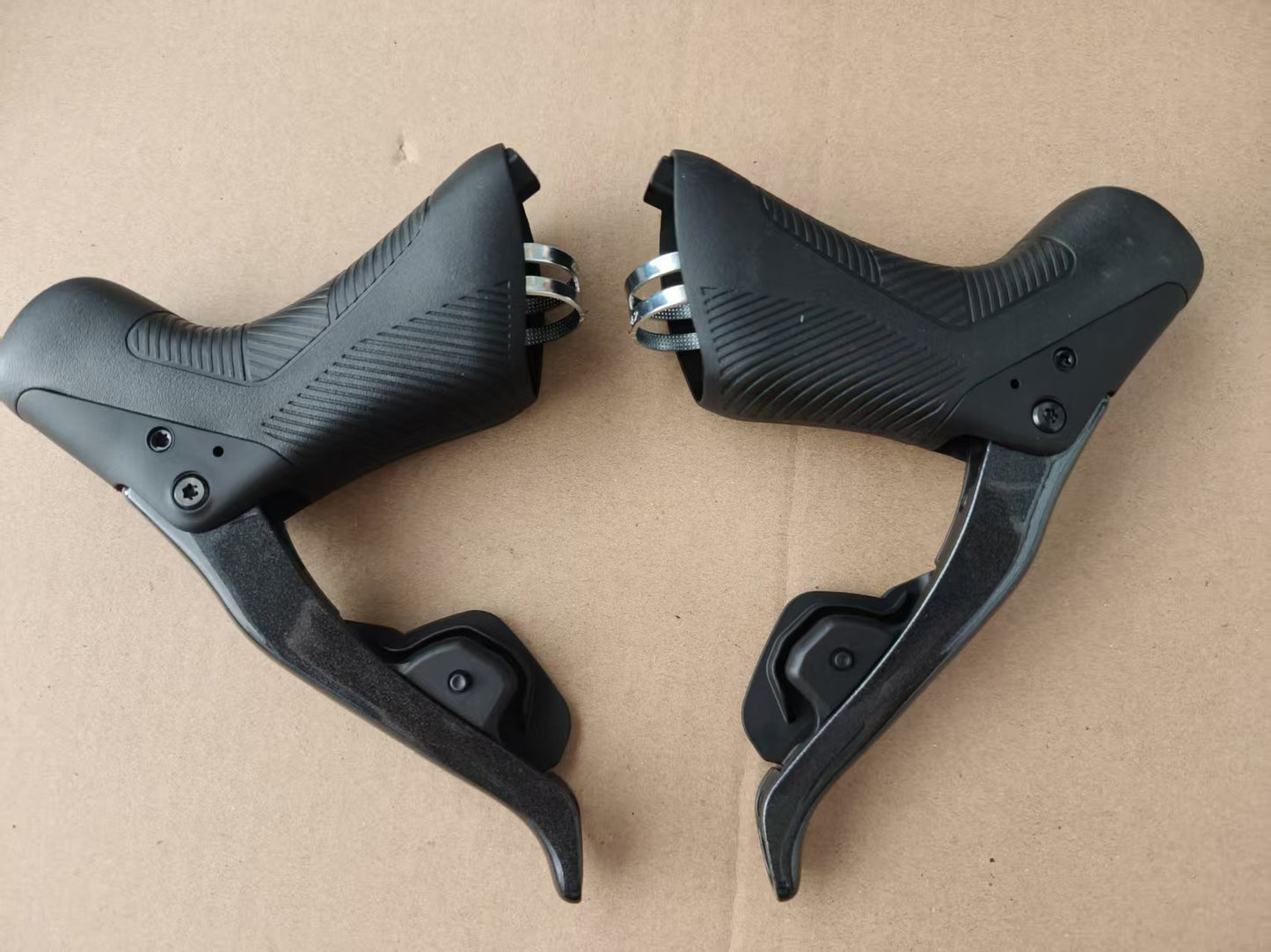 brand new LTWOO eR9 Road Bike Electronic Groupset, Aluminum Alloy, Hydraulic Disc Brake, 2*10/11/12 Speed Adjustment