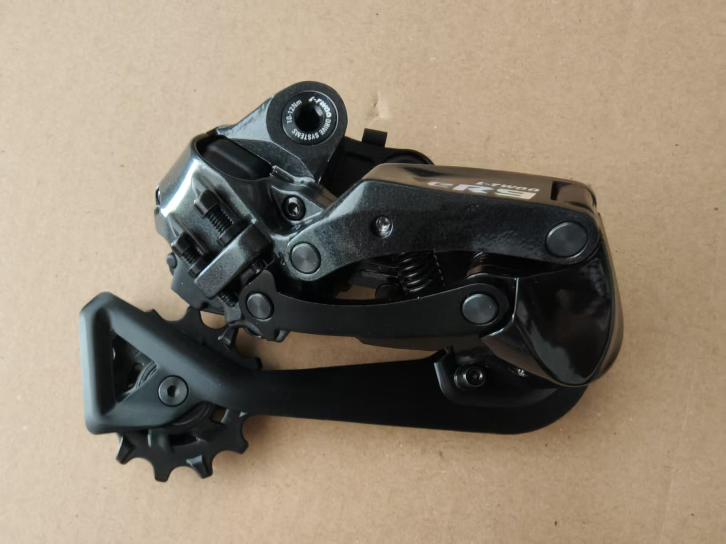 brand new LTWOO eR9 Road Bike Electronic Groupset, Aluminum Alloy, Hydraulic Disc Brake, 2*10/11/12 Speed Adjustment